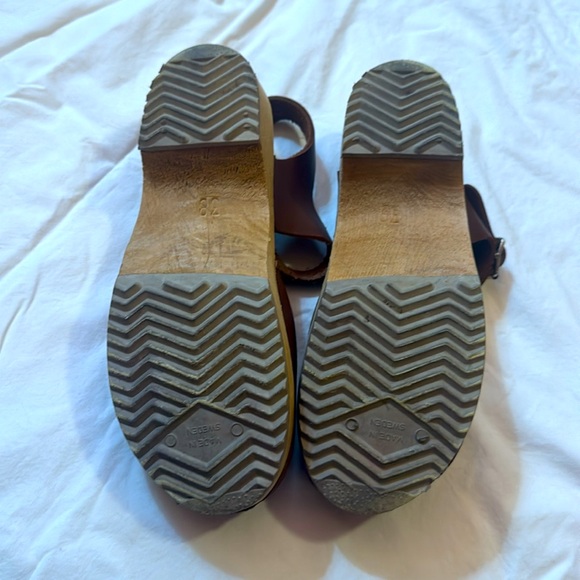 Brown Mary Jane clogs women’s size 8, EU 38 - Picture 5 of 6